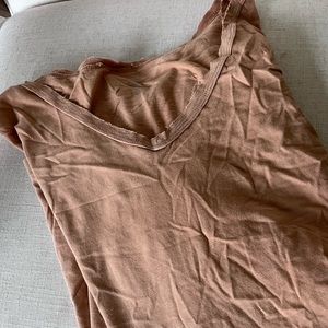 Aerie “real soft” v neck tee